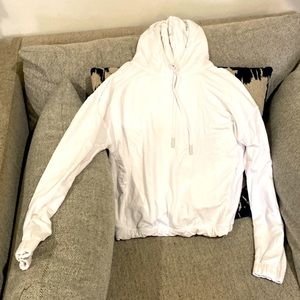 Lululemon pull over with open back size 8